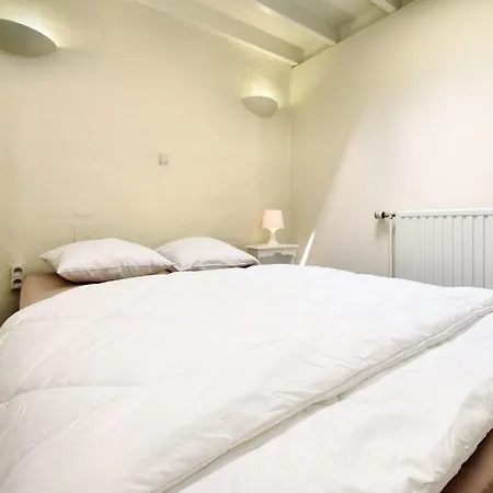Ferienhaus Tranquil In With Terrace Petites Tailles