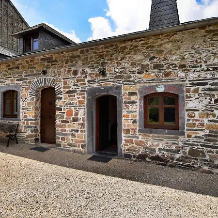 Ferienhaus Tranquil In With Terrace Petites Tailles