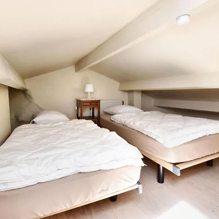 펜션 Tranquil In With Terrace